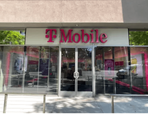 Closest T-Mobile Store to Me: How to Find It Easily