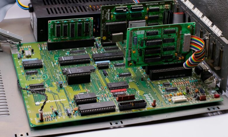 signal logic start unlocking caller