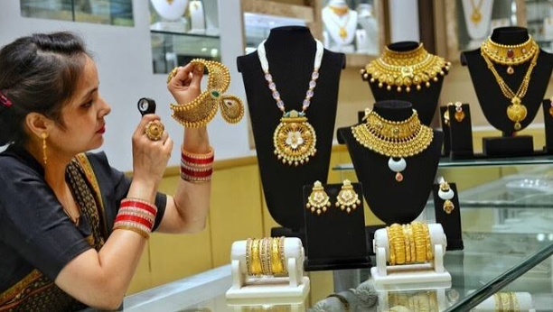 Smart Ways to Sell or Exchange Old Jewellery